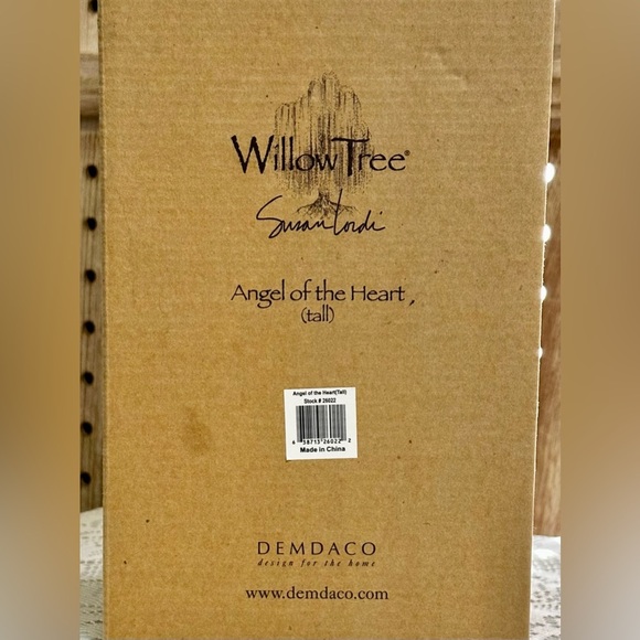 NEW Willow Tree “Angel of the Heart" (Tall) Figurine Retired Edition Susan Lordi - Picture 10 of 10